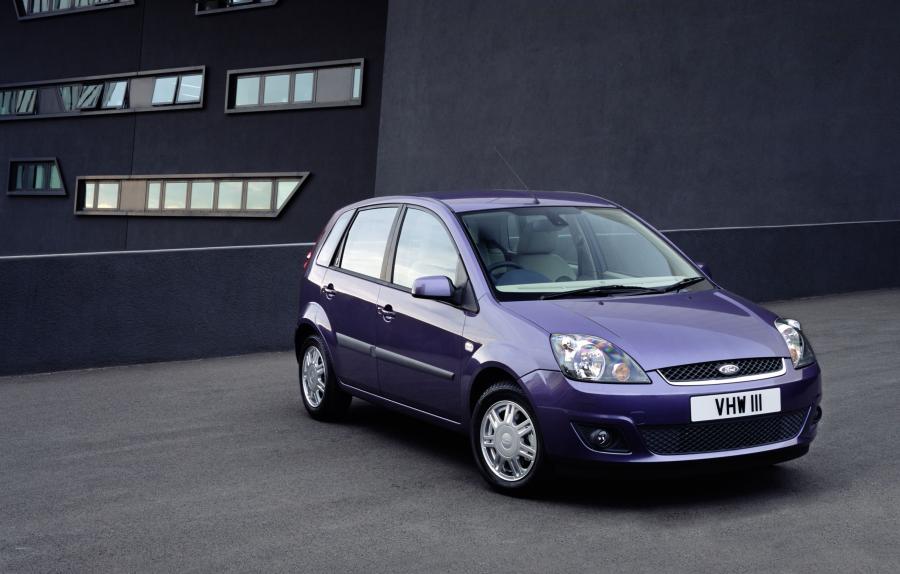  Ford Fiesta 2006 года  (фото 13 из 42)